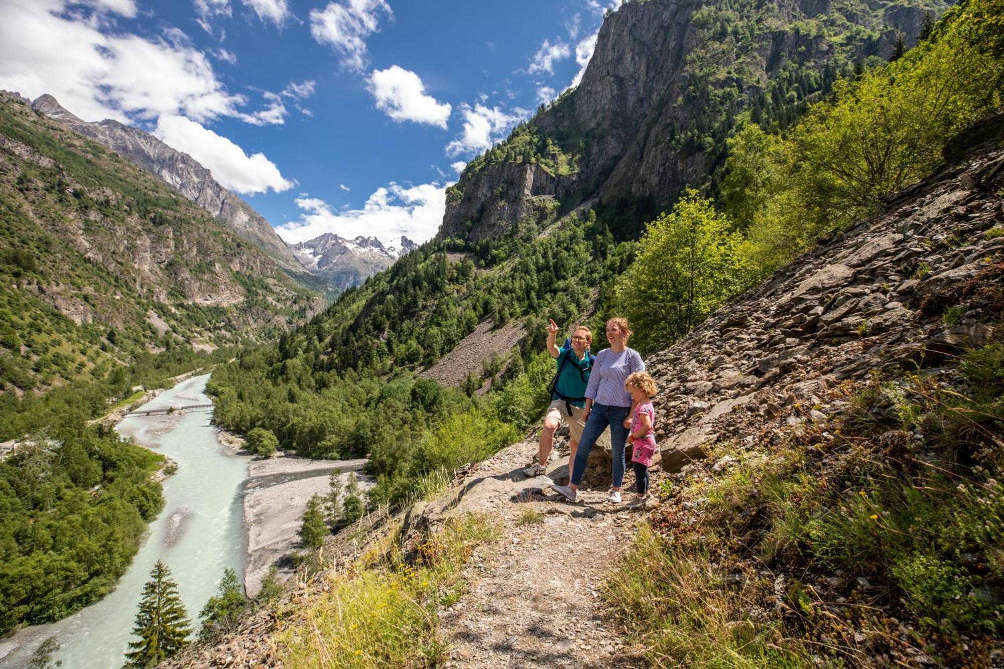 Camping Rcn Belledonne Le Bourg-dʼOisans Zewnętrze zdjęcie