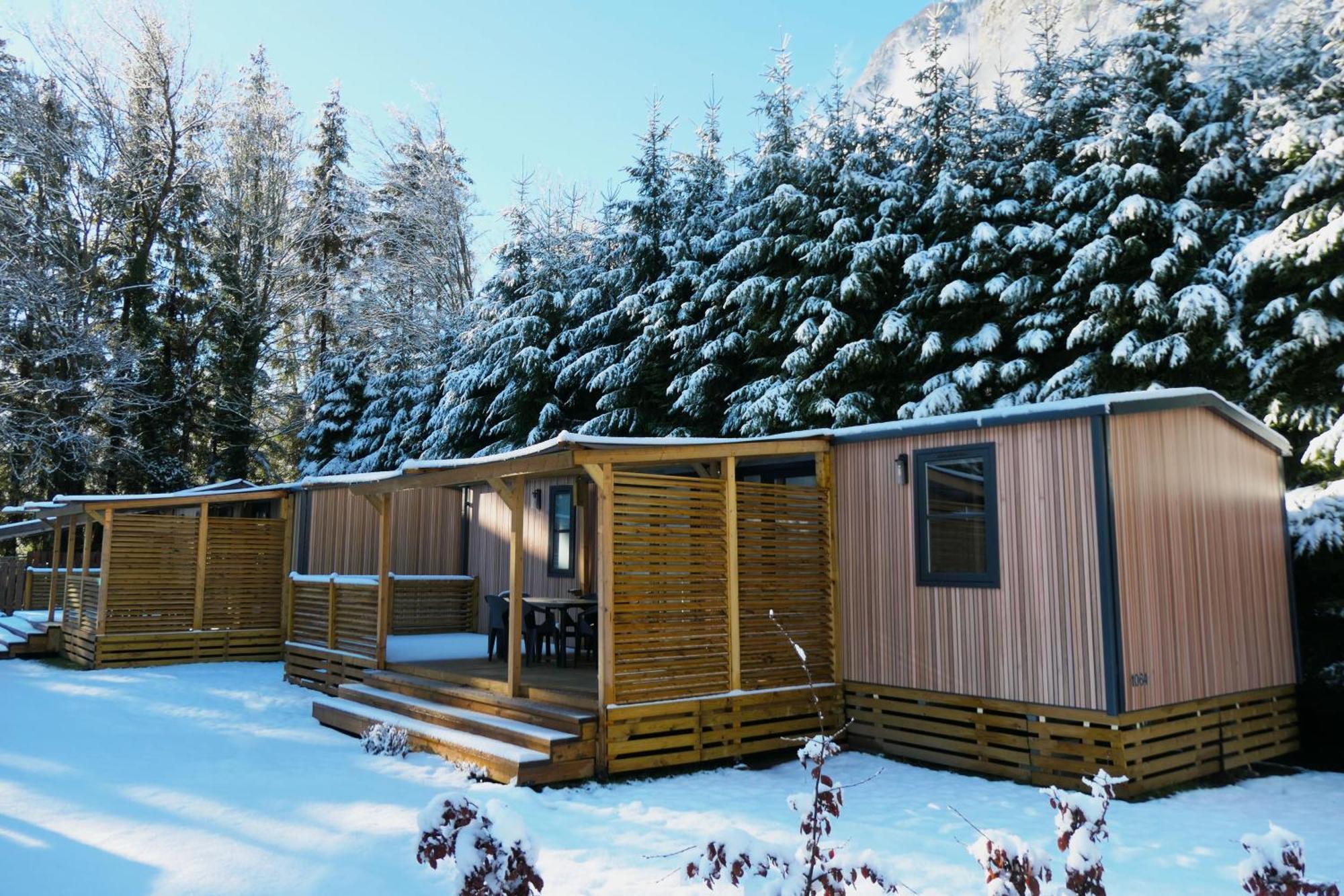 Camping Rcn Belledonne Le Bourg-dʼOisans Zewnętrze zdjęcie